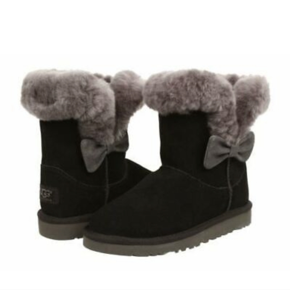 Ugg Australia Women Short Winter Boots shoes sz 6
